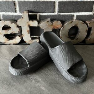 Men's Black Slide Sandals